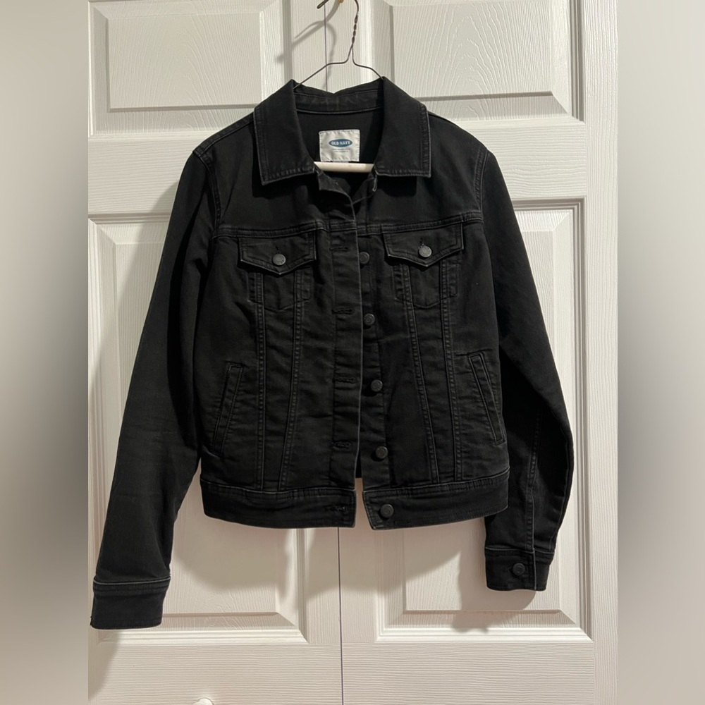 Old navy black denim jean jacket Small